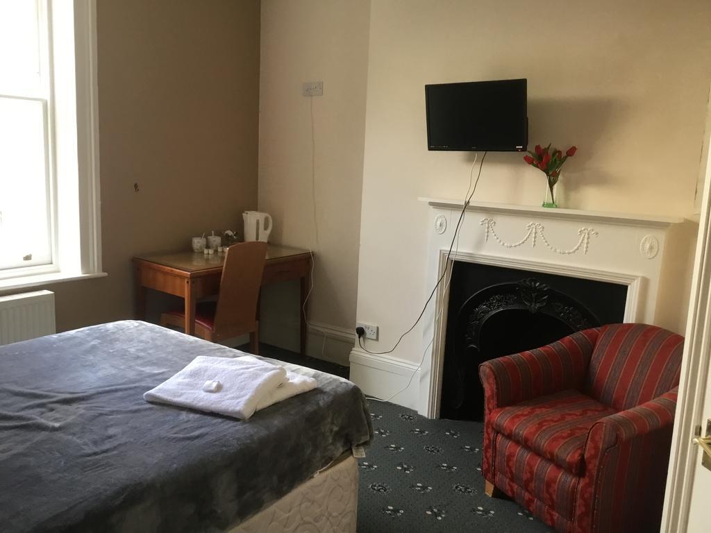 Sterling House Hotel Истборн Екстериор снимка